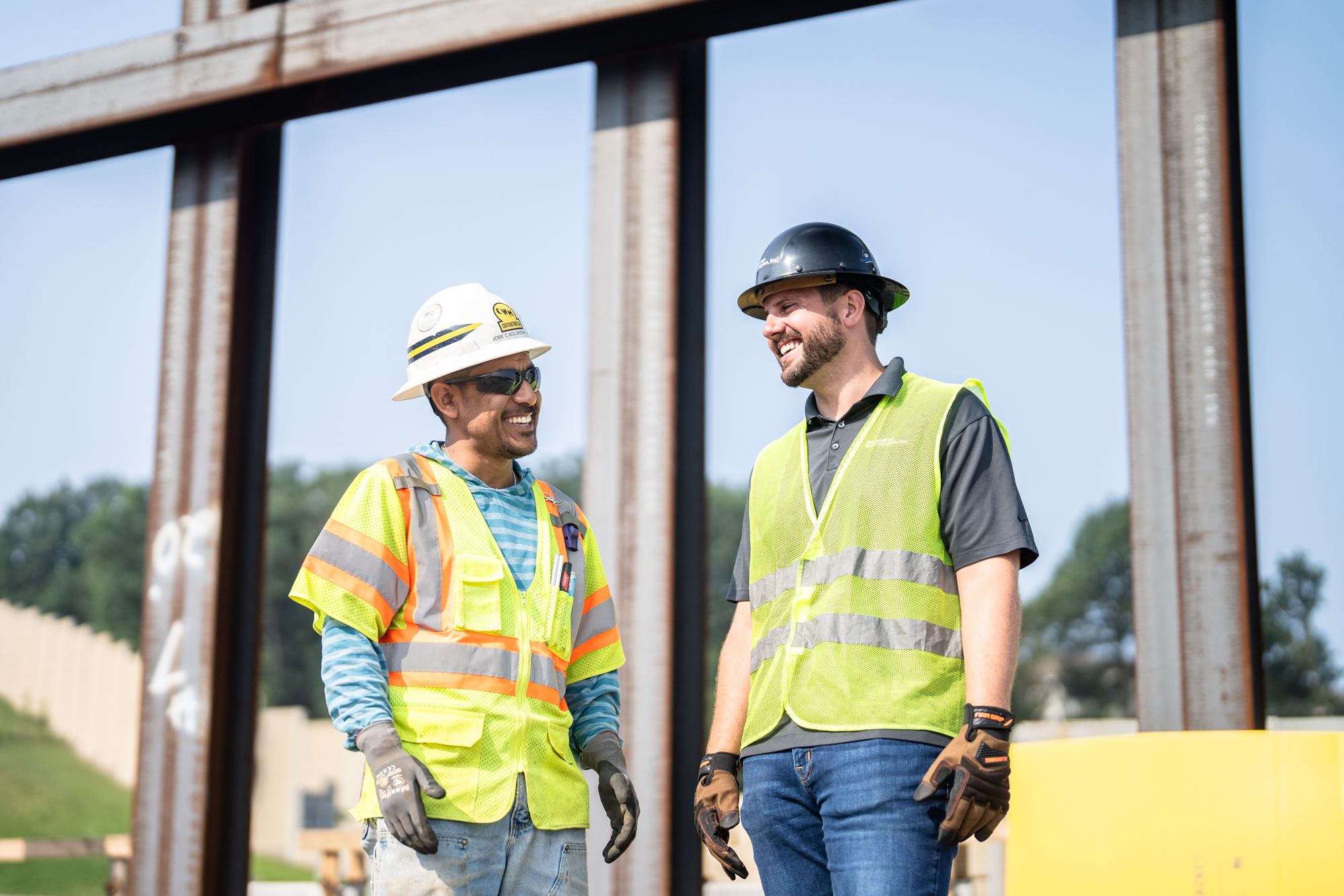 FTI team working together on the job